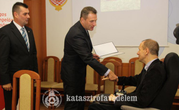 Hirt Ferenc a Tolna Megyei Tűzmegelőzési Bizottság tiszteletbeli elnöke