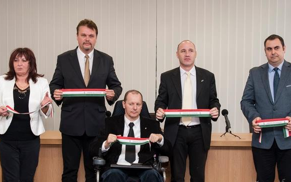 A vállalkozásoknak is jó az útfelújítás