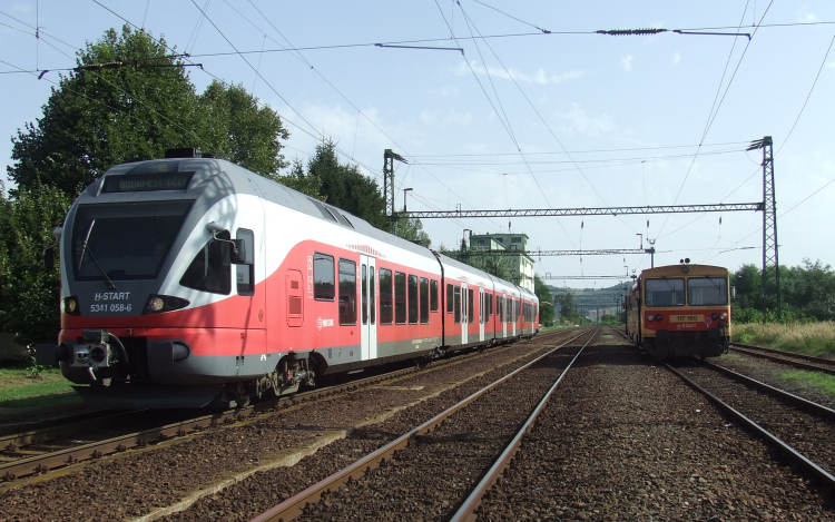 Véget ér a kizárásos vágányzár