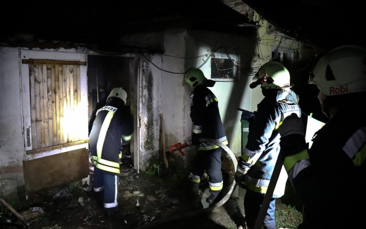 Kazánházban keletkezett tűz Pincehelyen