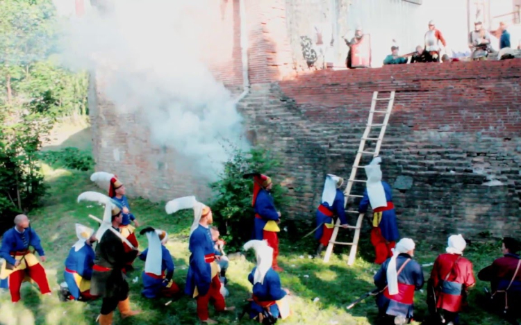 Film eleveníti fel a Simontornyai Vár napját 