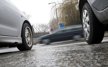 Vigyázzunk az utakon, jön az ónos eső!