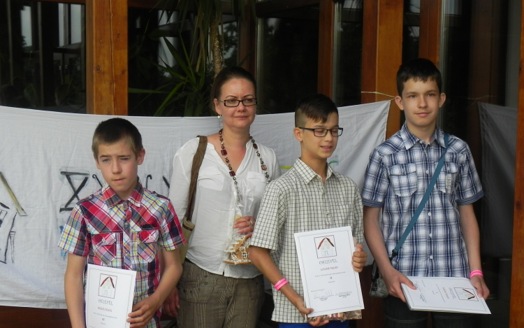 A Tamási Alapfokú Művészeti Iskola kis képzőművészei az élen végeztek