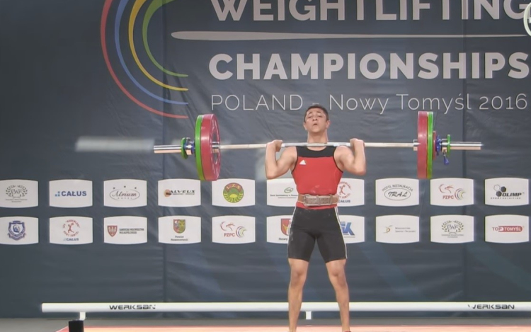 Évet értékeltek a súlyemelők