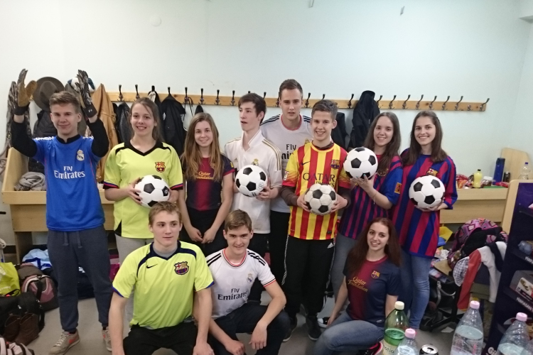 24 órán keresztül megy az őrület