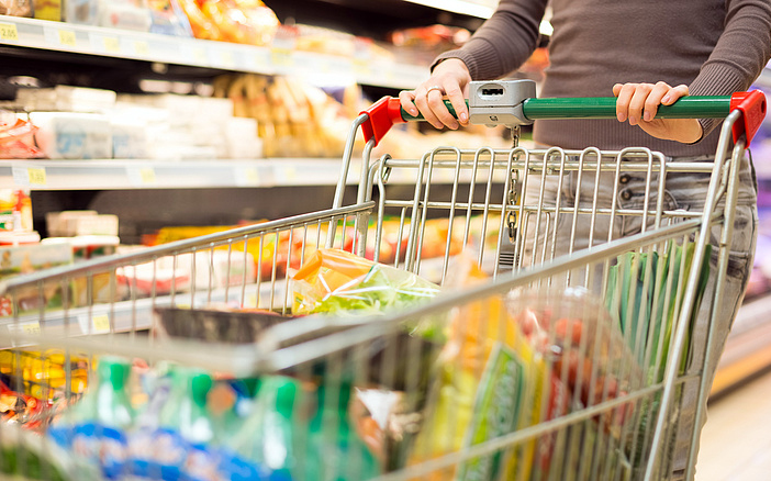 A boltok, drogériák holnap is nyitva lesznek