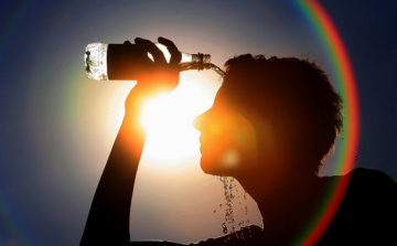 Hőhullám érkezik - Harmadfokú hőségriadó lesz péntektől