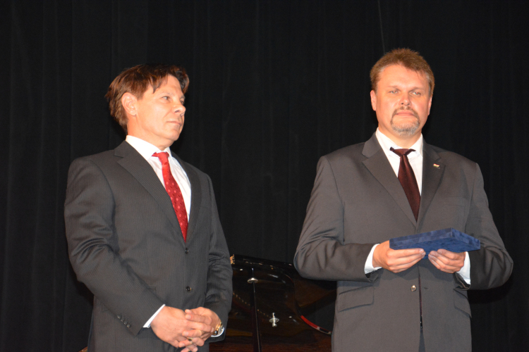 Pro Urbe Tamási díjat vehetett át Kólya József