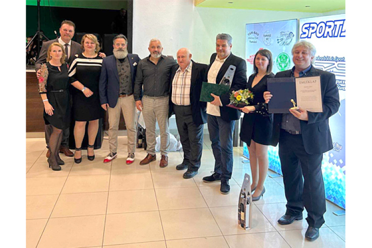 Média-díjat vehettek át a Tamási Rádió munkatársai