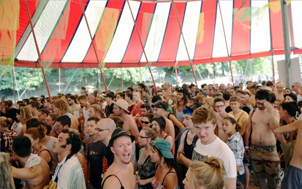 Újabb 22 külföldit állítottak elő