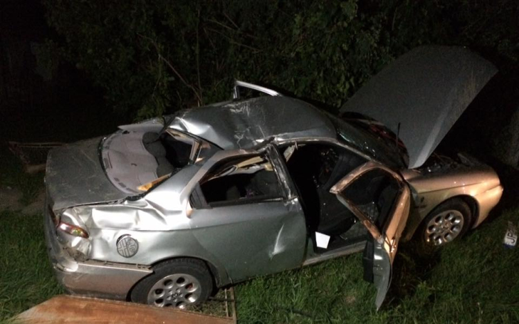 Felborult egy autó Iregszemcsén