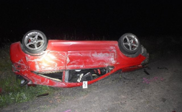 A figyelmetlenség és az ittasság okozta a balesetet 