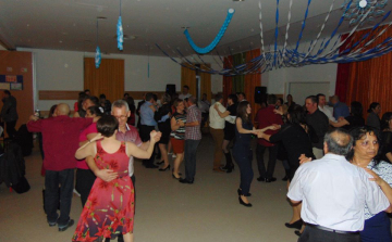 Szülők-nevelők rendeztek jótékonysági bált