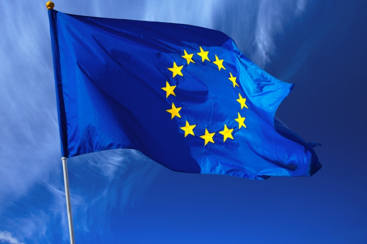 Az Európai Unió 14 ország számára nyitja meg külső határait