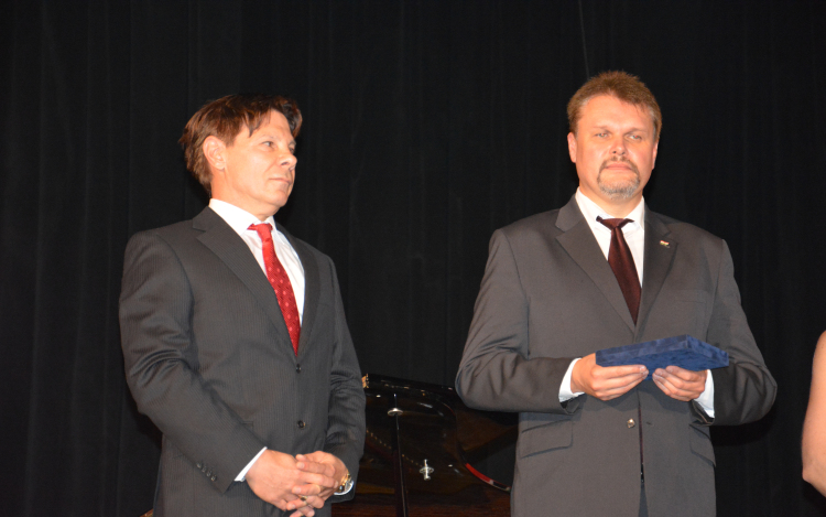 Pro Urbe Tamási díjat vehetett át Kólya József