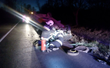 Közlekedési balesethez riasztották a tamási tűzoltókat
