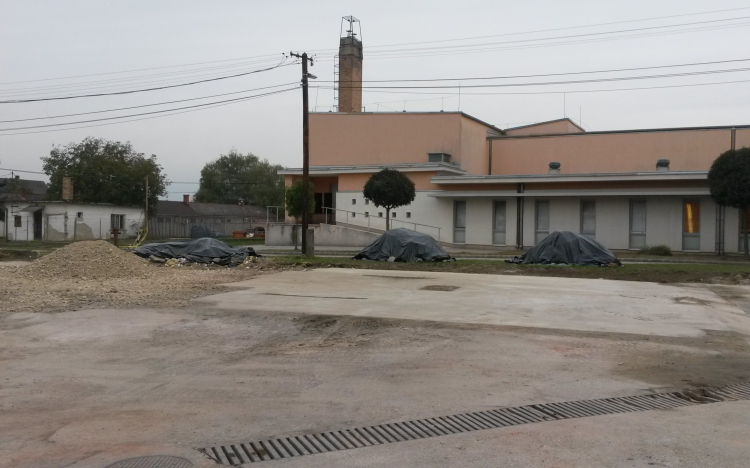 Lebontották a régi tűzoltó laktanyát