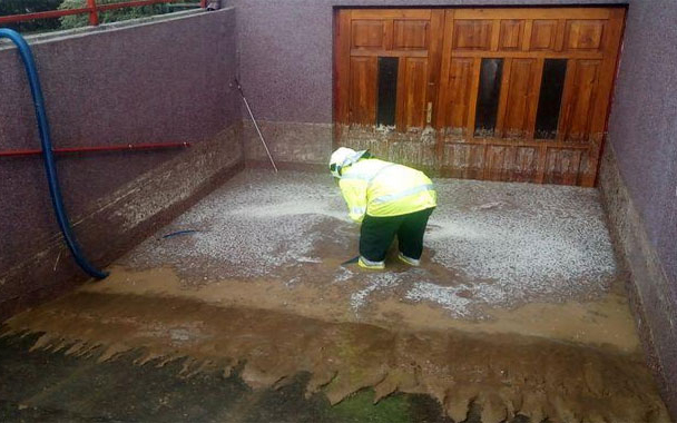 Sok munkát ad a vihar Tolna megye tűzoltóinak