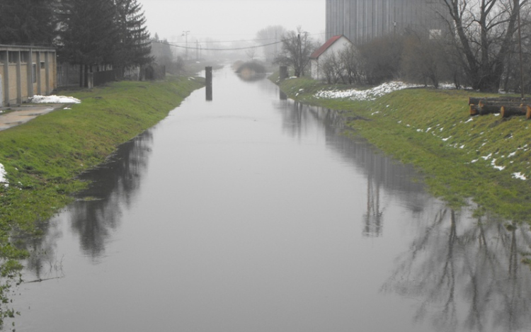 A hétvégén a víz az úr