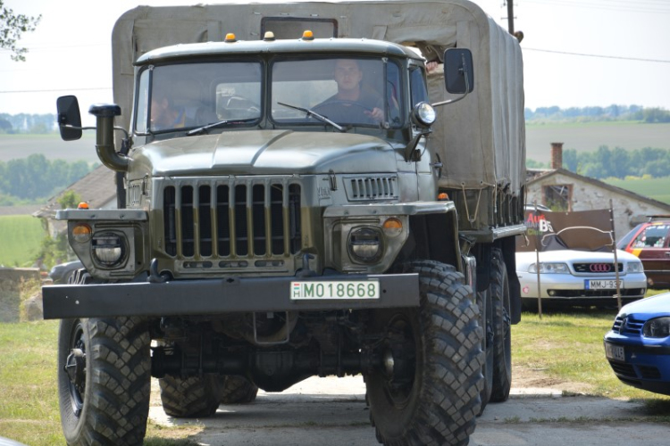 7. Tuning és Veterán Autó Találkozó