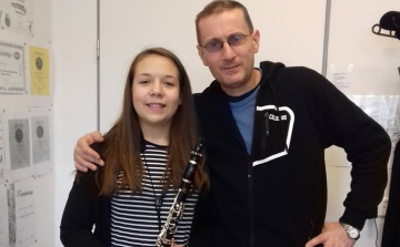 Tamási zeneiskolásnak szoríthatunk az országos döntőben