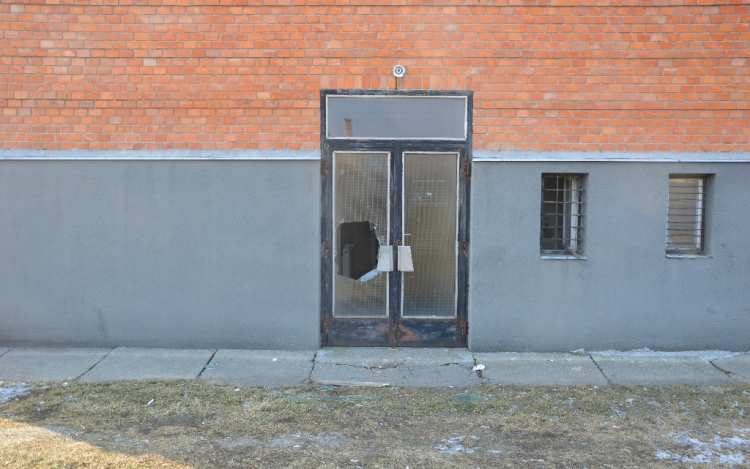 Betörtek egy simontornyai sörözőbe