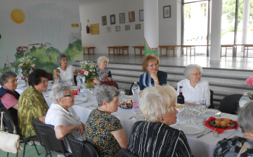 Színes okleveleket vehettek át