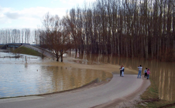 Árvízi védekezés Tolna megyében