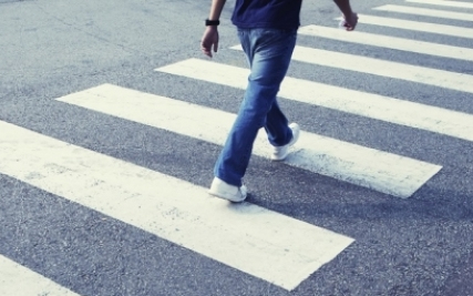 Kiemelten ellenőrzik a gyalogos átkelőhelyeket