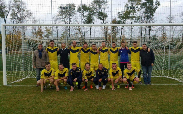 A dobogó környékére is odaérhettek volna