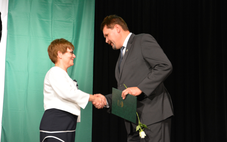 A város egyik érdemes pedagógusa Csuti Klára lett